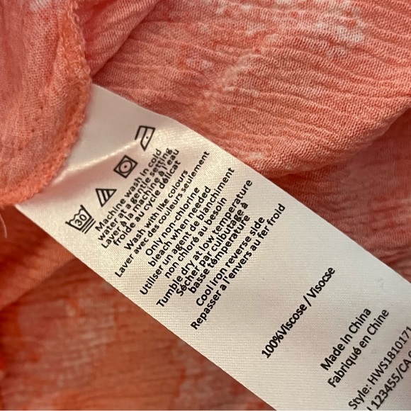 Halston S Coral Lightweight V Neck Button Front Casual Spring Summer Blouse - Picture 7 of 7